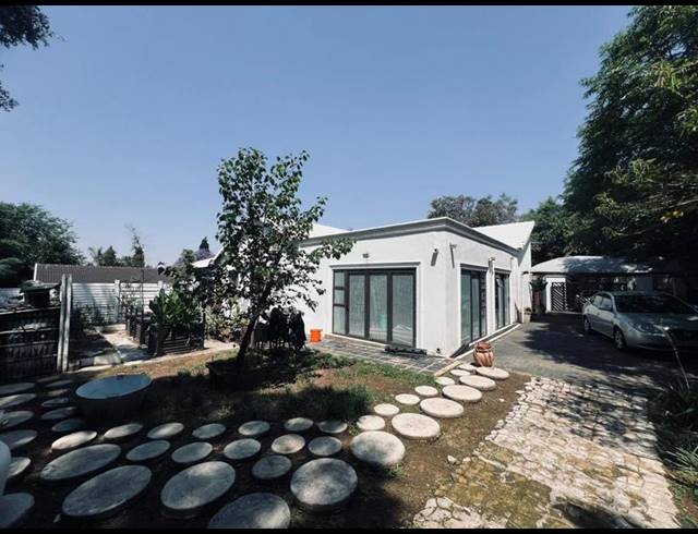 4 BEDROOM HOUSE FOR SALE IN BLOUBOSRAND